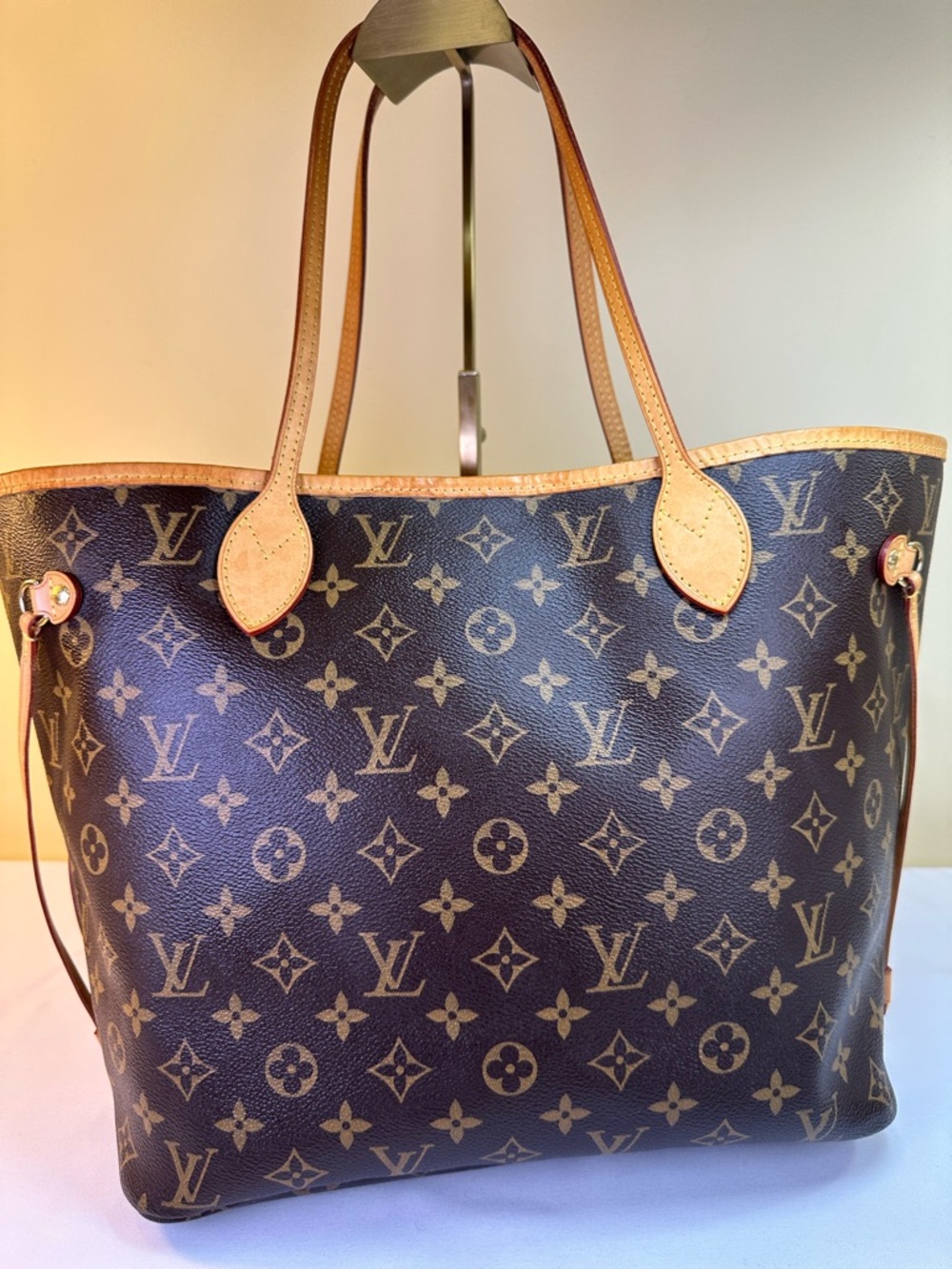 Louis Vuitton Neverfull Monogram MM tote Coated Canvas, Vachetta 2016 Spain COA